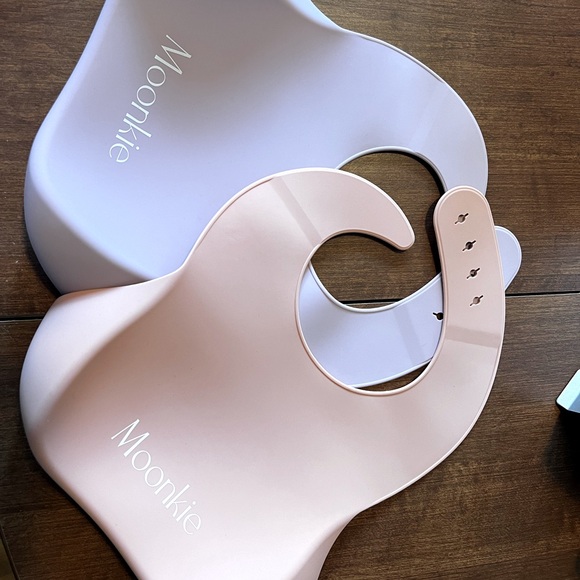 Moonkie Bibs - Picture 1 of 3